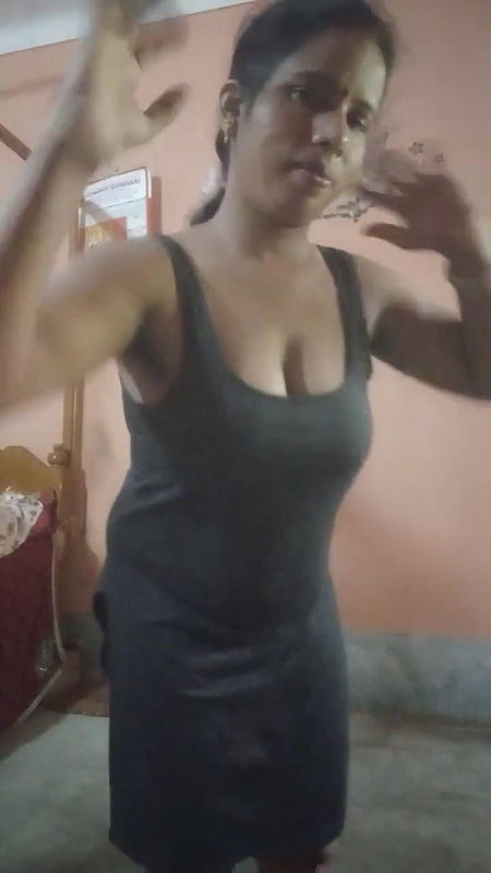 Random Indian Youtuber premium/telegram video collection – 18