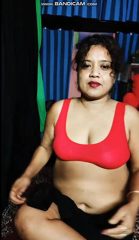 Random Indian Youtuber premium/telegram video collection – 3