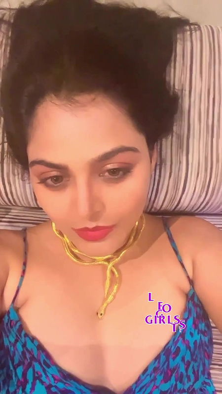 Actress Monal Gajjar open boobs expose closeup show