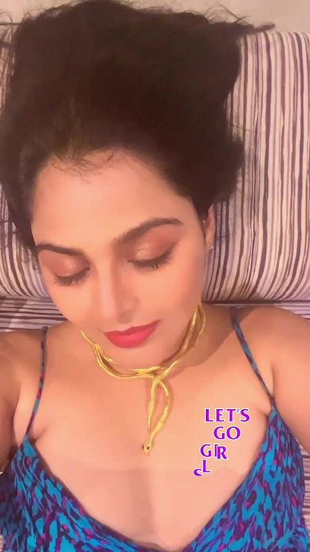 Actress Monal Gajjar open boobs expose closeup show