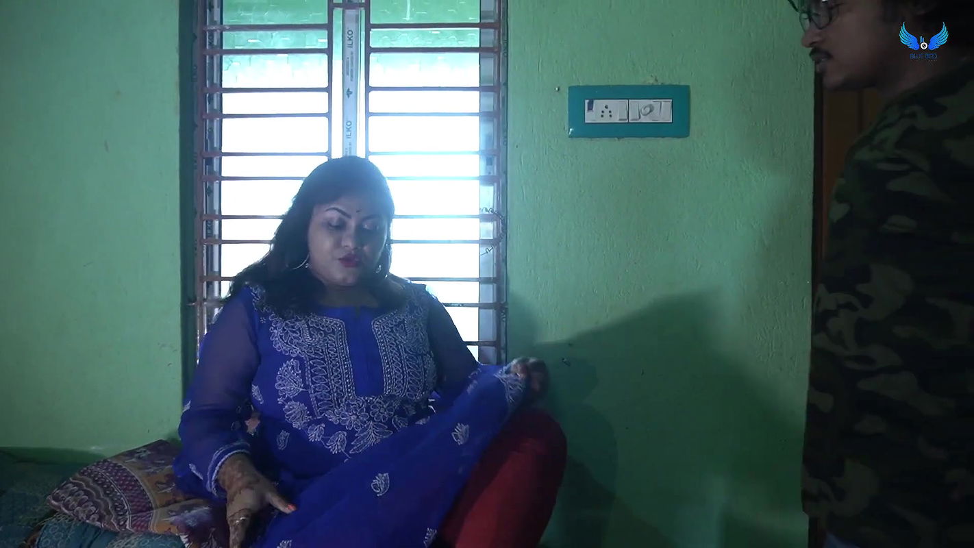 Booby poulami huge cleavage show romance with her lover