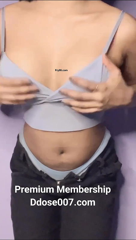 Famous Insta girl Lucky Rajor Show BooBs and Spreads Pussy & Asshole on Live With Hint of face