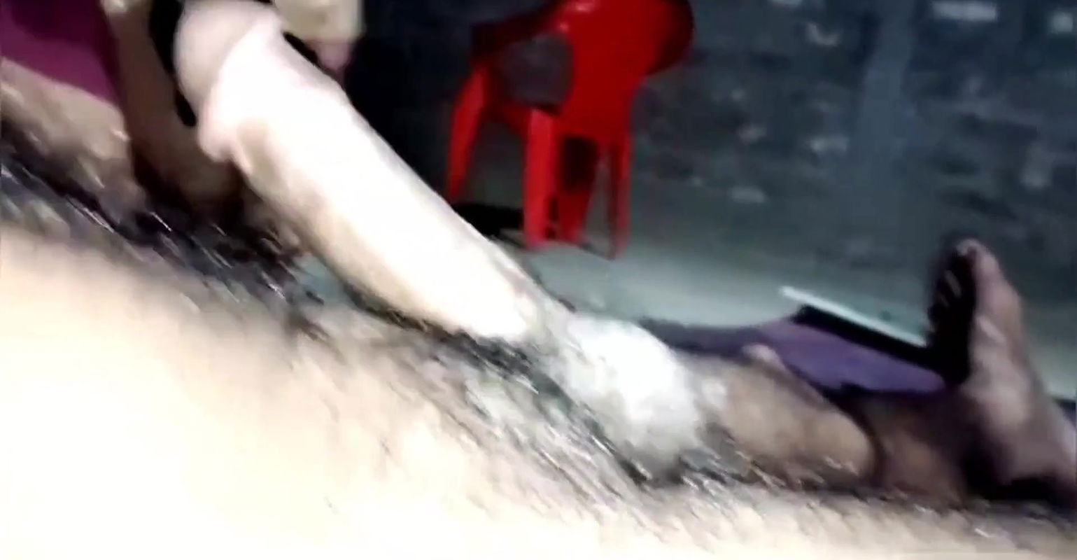 Salni_Soni Indian Desi Village Girl was left home by her husband and white water came out of her exemption and gave her yellow