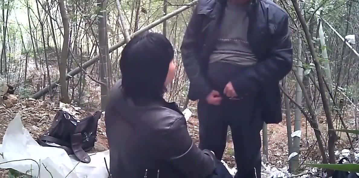 Bareback Asian Bbw Prostitute Outdoors