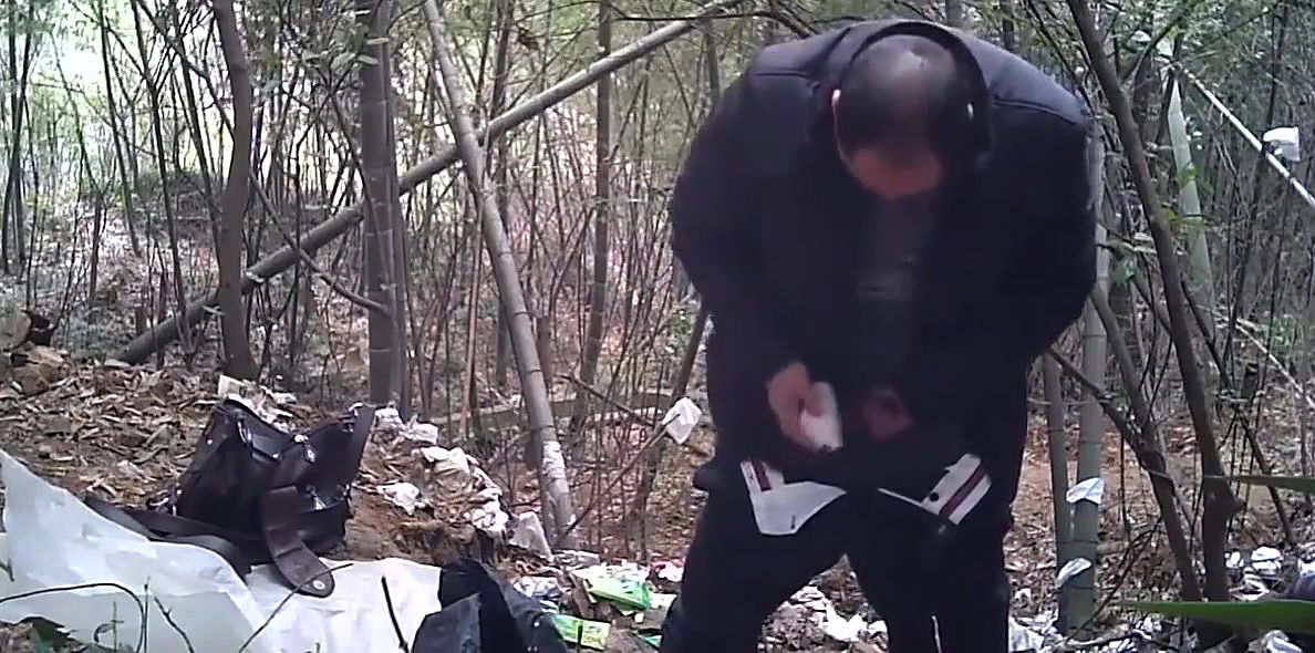 Bareback Asian Bbw Prostitute Outdoors