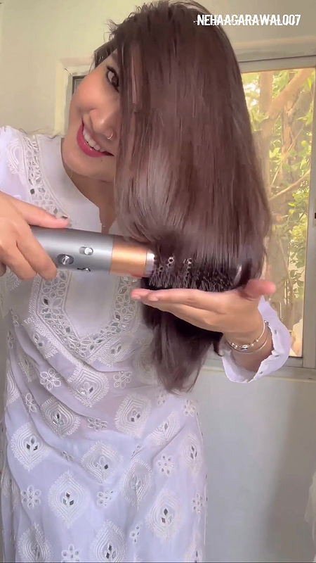 BUSTY DELICIOUS BABE SOFIA ANSARI TEMPTING CURVES TEASE