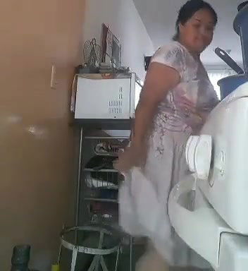 Cheating BBW Milf Show Her Pussy with Toy Inside while Cooking and Serving