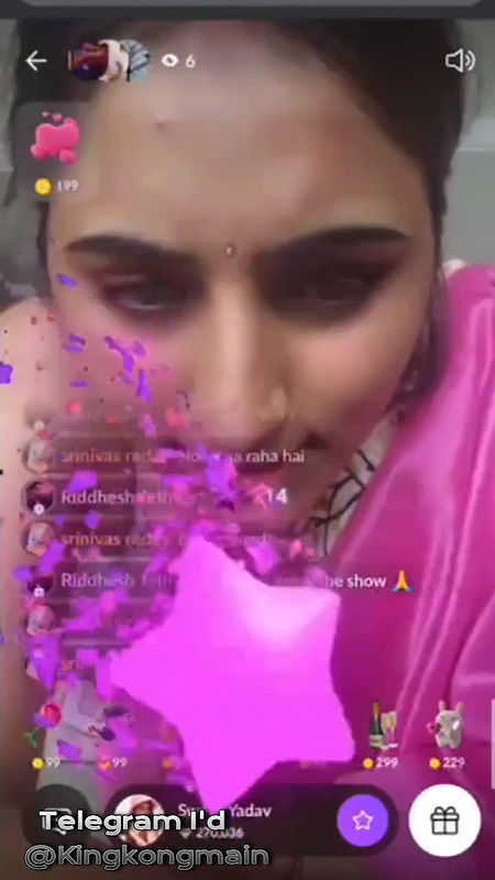 Famous Webseries Actress Sweta Yadav Saree Strip Pussy Spread on Live