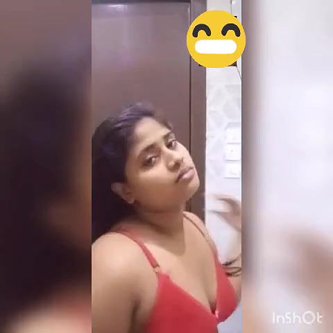 Beautiful Bhabi Showing