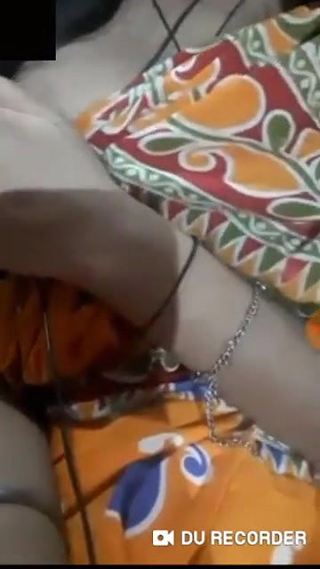 Newly married bhabi showing on video call