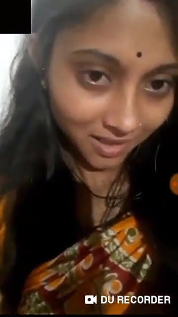 Newly married bhabi showing on video call