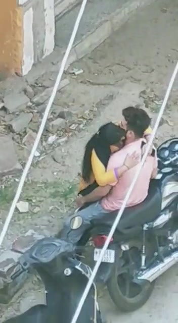 Desi lover fun outdoor