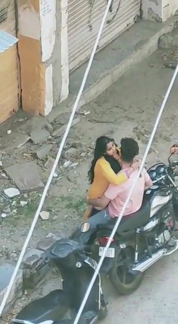 Desi lover fun outdoor