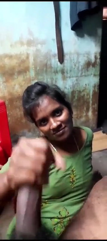 Horny village bhabhi blowjob and handjob