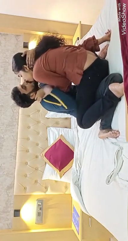 Sexy Mallu Girl Blowjob and Fucking