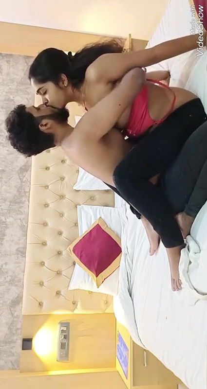 Sexy Mallu Girl Blowjob and Fucking