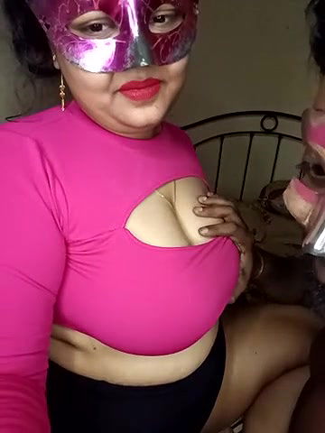 Stripchat-Public.Show-c-Its_me_Diya-2024.05.28.175027