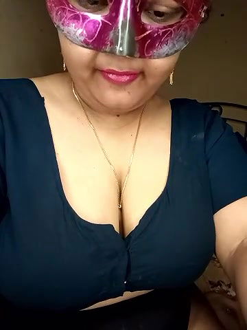 Stripchat-Public.Show-c-Its_me_Diya-2024.05.26.234607