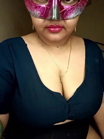 Stripchat-Public.Show-c-Its_me_Diya-2024.05.26.234607