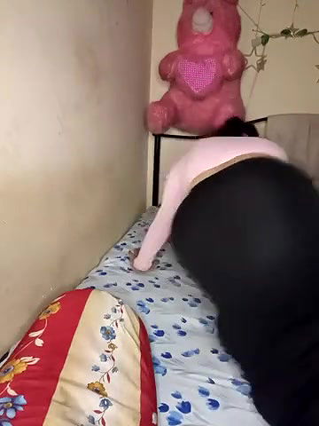 Stripchat-Public.Show-c-Its_me_Diya-2024.05.21.111003