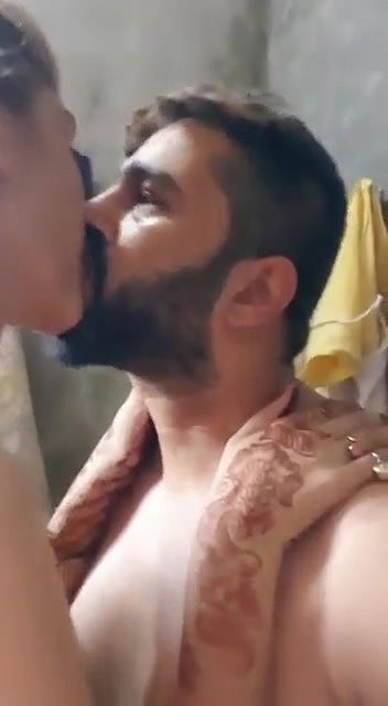 Desi cutie giving blowjob and kissing in bathroom
