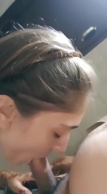 Desi cutie giving blowjob and kissing in bathroom