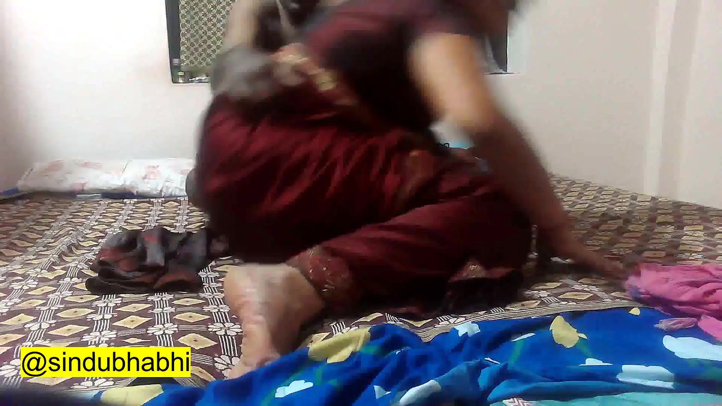 Hot Indian Women Fucking in Saree