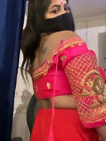 Busty Aunty With Big Boobs On  Her Show