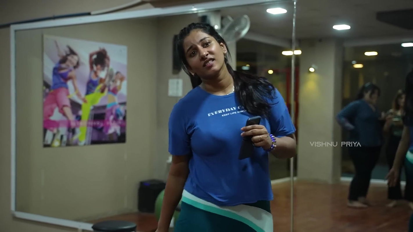 Etv Anchor Vishnu Priya Super Hot Jumping Big Milk Tanker Boobs & Cleavage Exposure