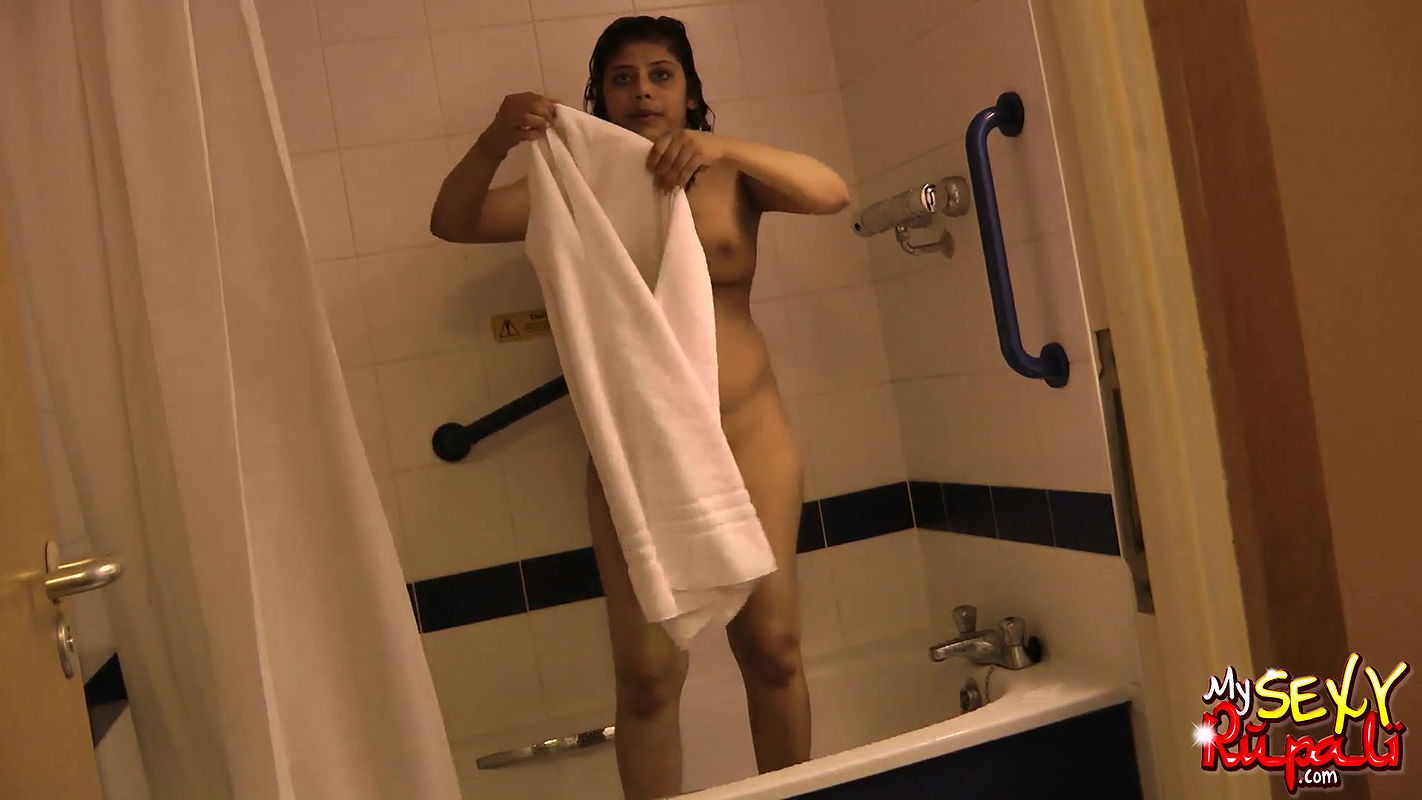 rupali bhabhi duniya bhula doun ge babe in shower