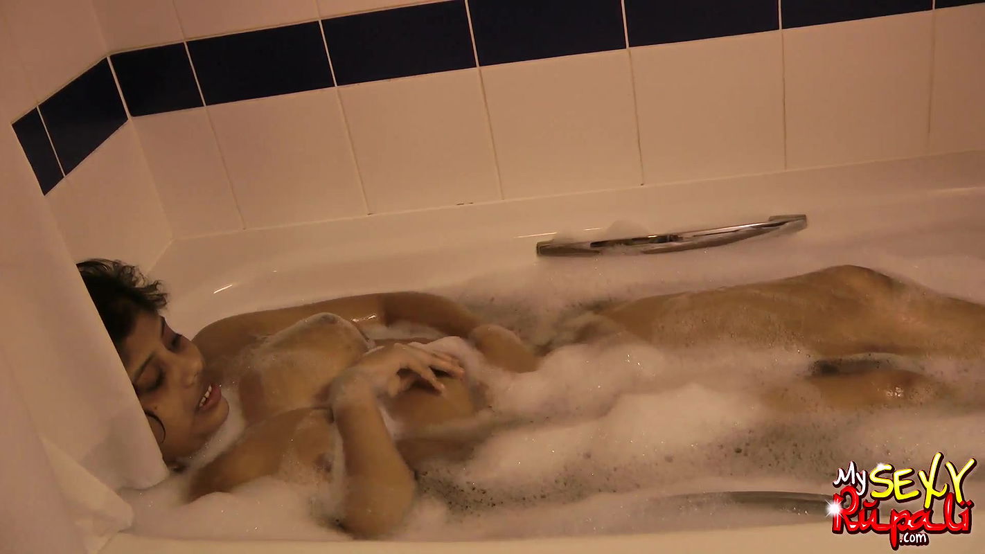 rupali in hot buble bath