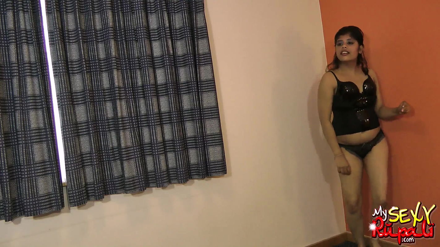 rupali bhabhi gujarati love bird dance