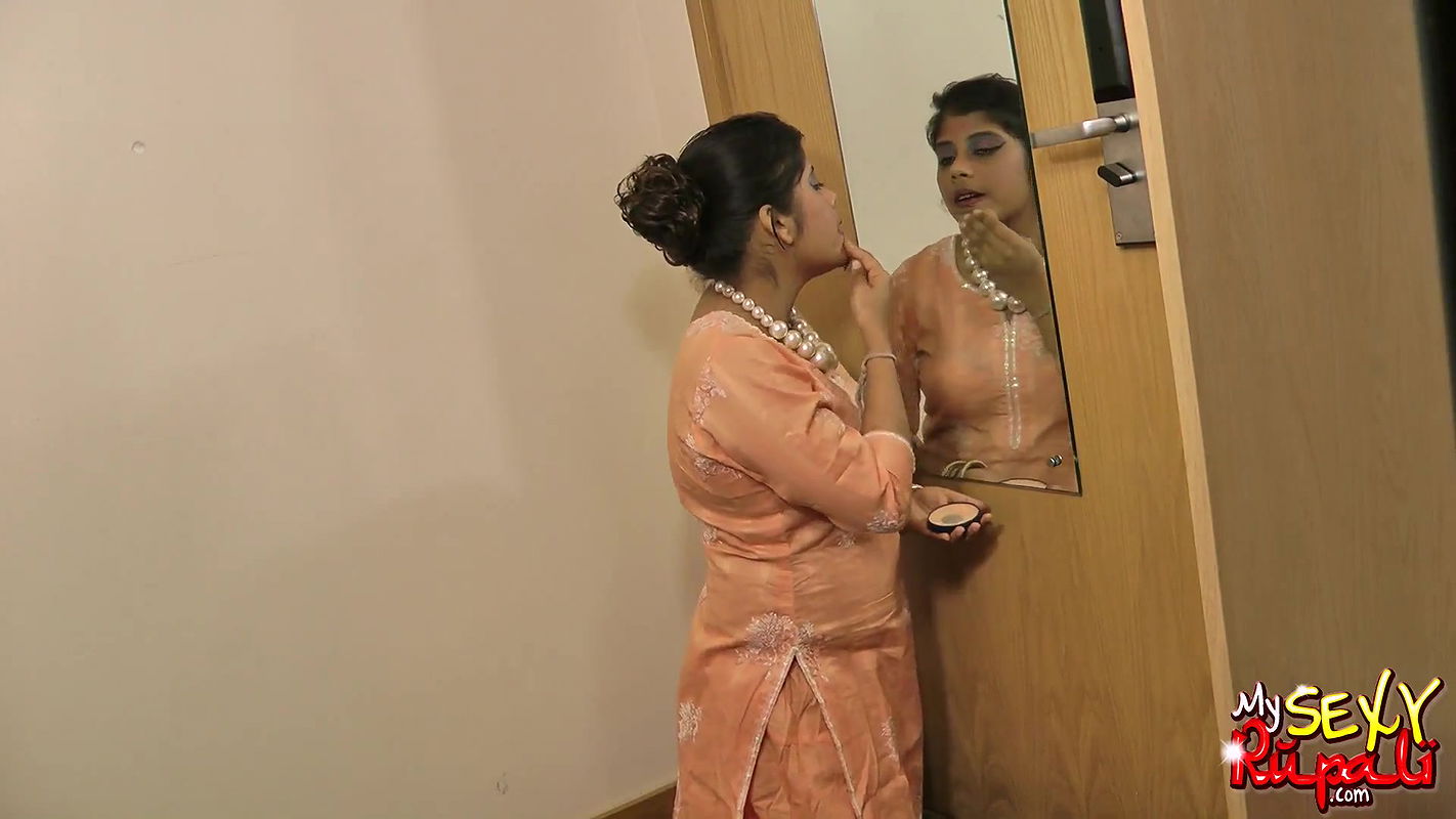 rupali bhabhi getting ready for party