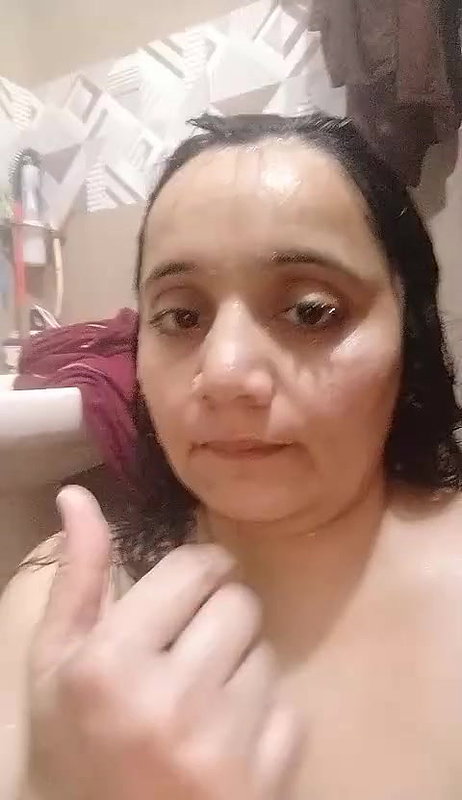 Unsatisfied milf