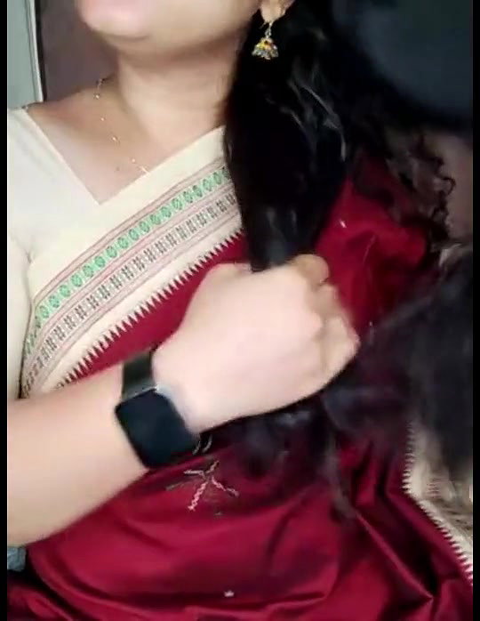Curvy Hot  Telugu Queen Showing Her  Big Boobs On Show