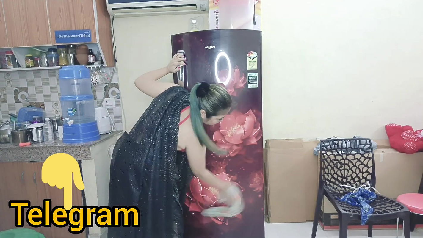 IND Housewife Transparent Black Saree Wearing