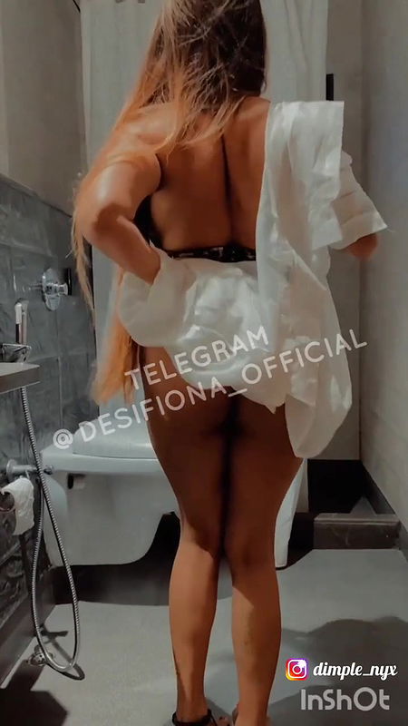 Insta Girl Dipshikha Roy aka Dimple_nyx Showing her Curvy Rump