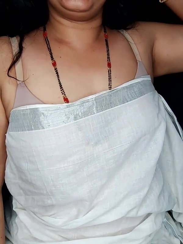 Telugu Aunty  Sexy Teacher Show Her  Big Boobs