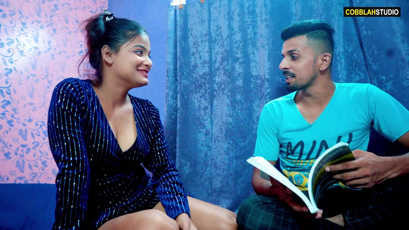 Stepbrother Came to His Stepsister’s Room to Play a Sex Game Together