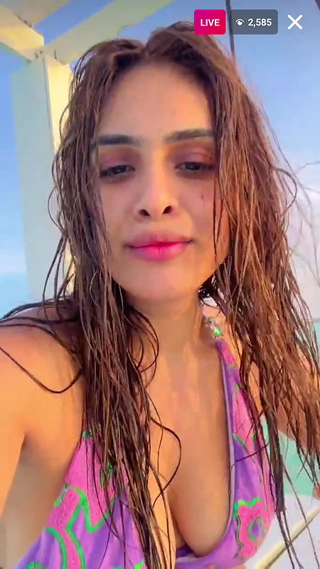 Neha Malik 15 Feb Bikini Live