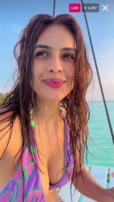 Neha Malik 15 Feb Bikini Live
