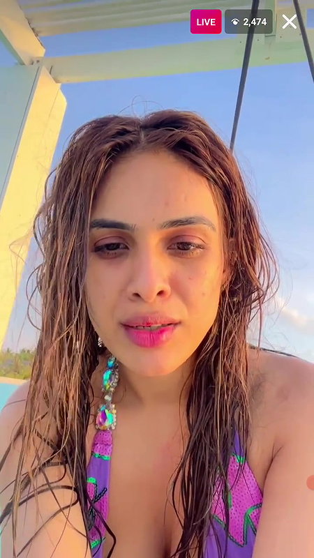 Neha Malik 15 Feb Bikini Live