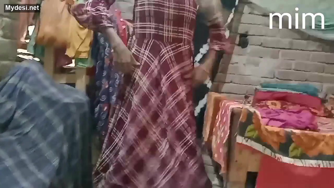 Desi sexy wife dress up after bath