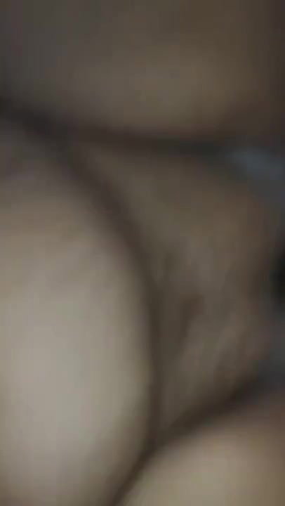 Cum under pussy