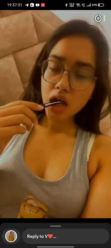 Sexy girl opps boobs