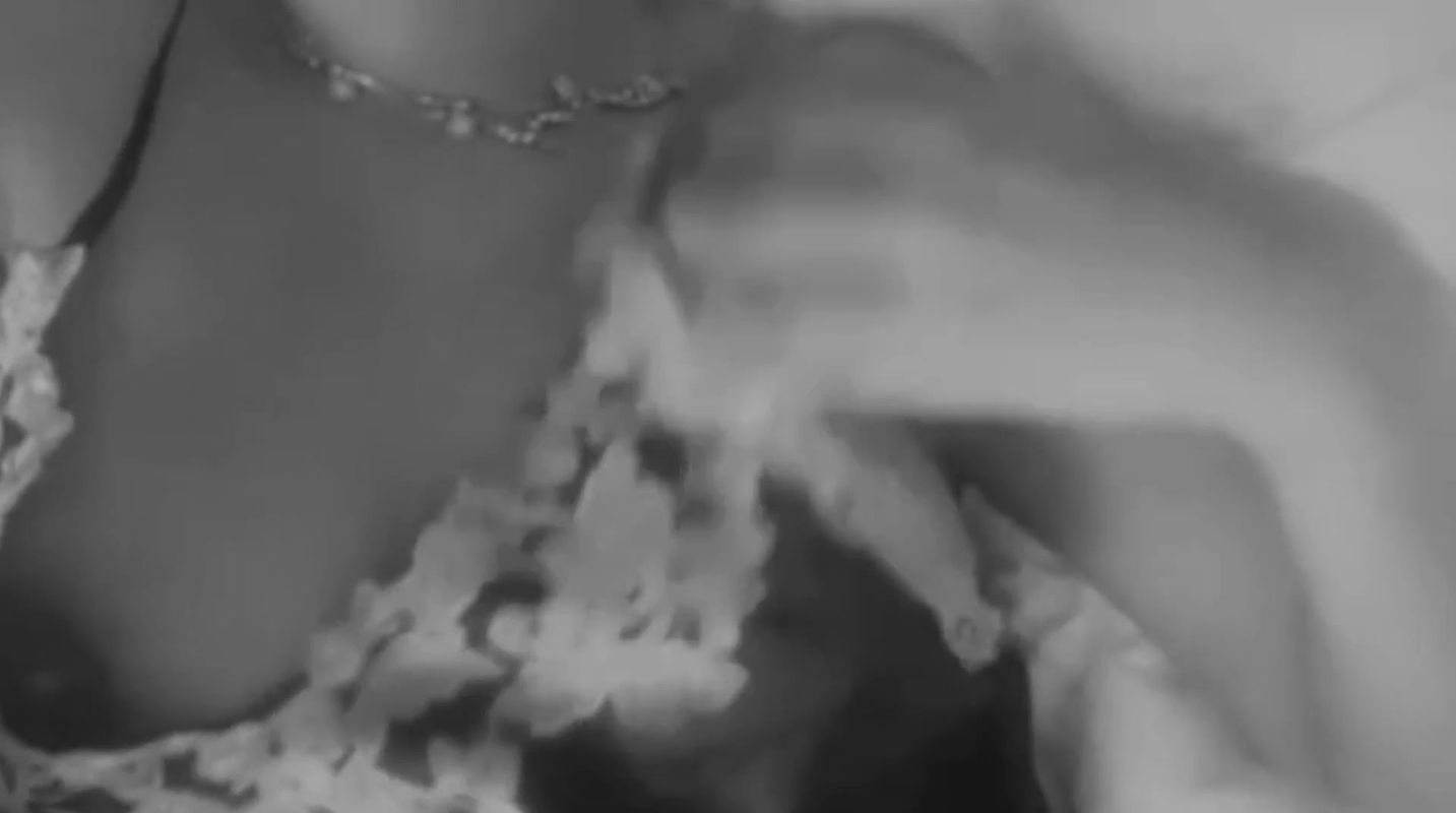 ISHA MODI PU$$Y GLIMPSE