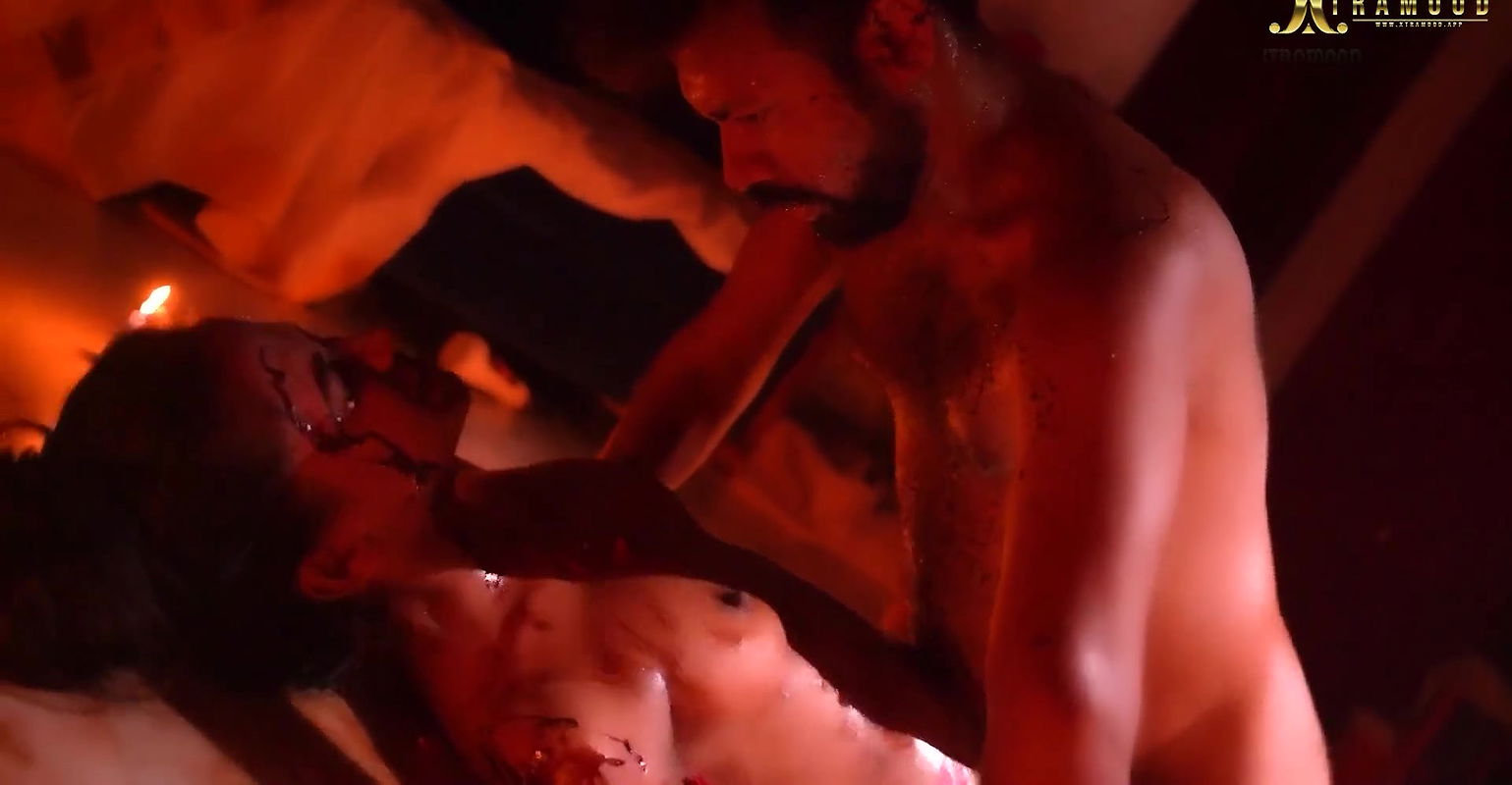 CHOCOLATE GIRL SUDIPA WANTS BIG COCK