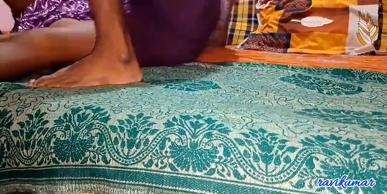 Fat ass wali wife ko hold ke pela raat me