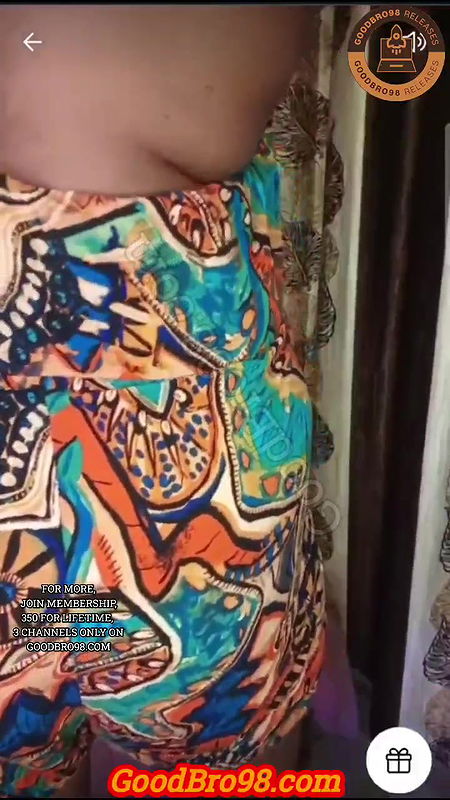 Famous Instagrammer Jomol Joseph Teasing on Tango Live