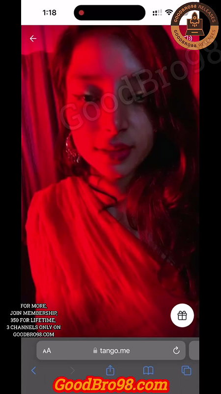 Insta Model Dancing_Queen Teasing Hot Boobs and Ass on Tango Live